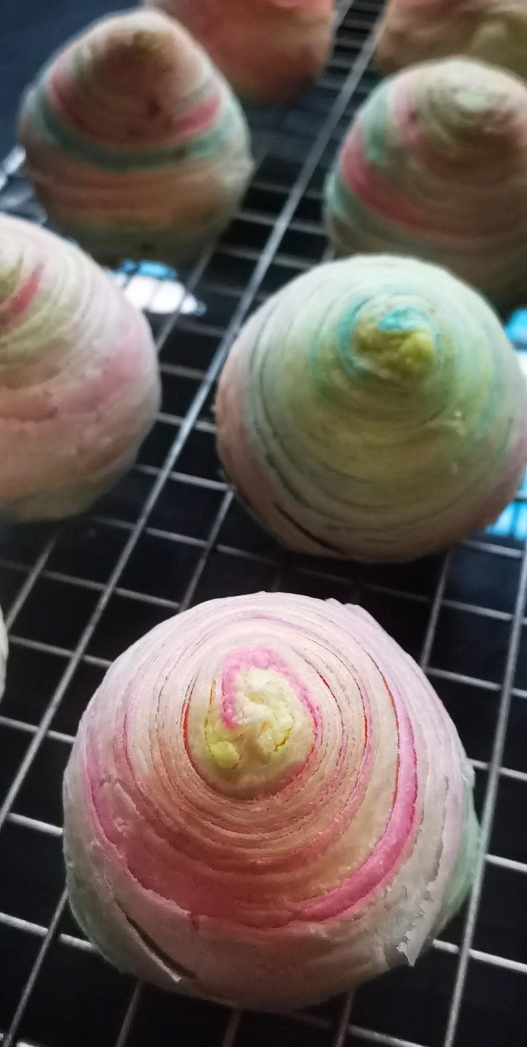 彩虹蛋黄酥（独角兽蛋黄酥）