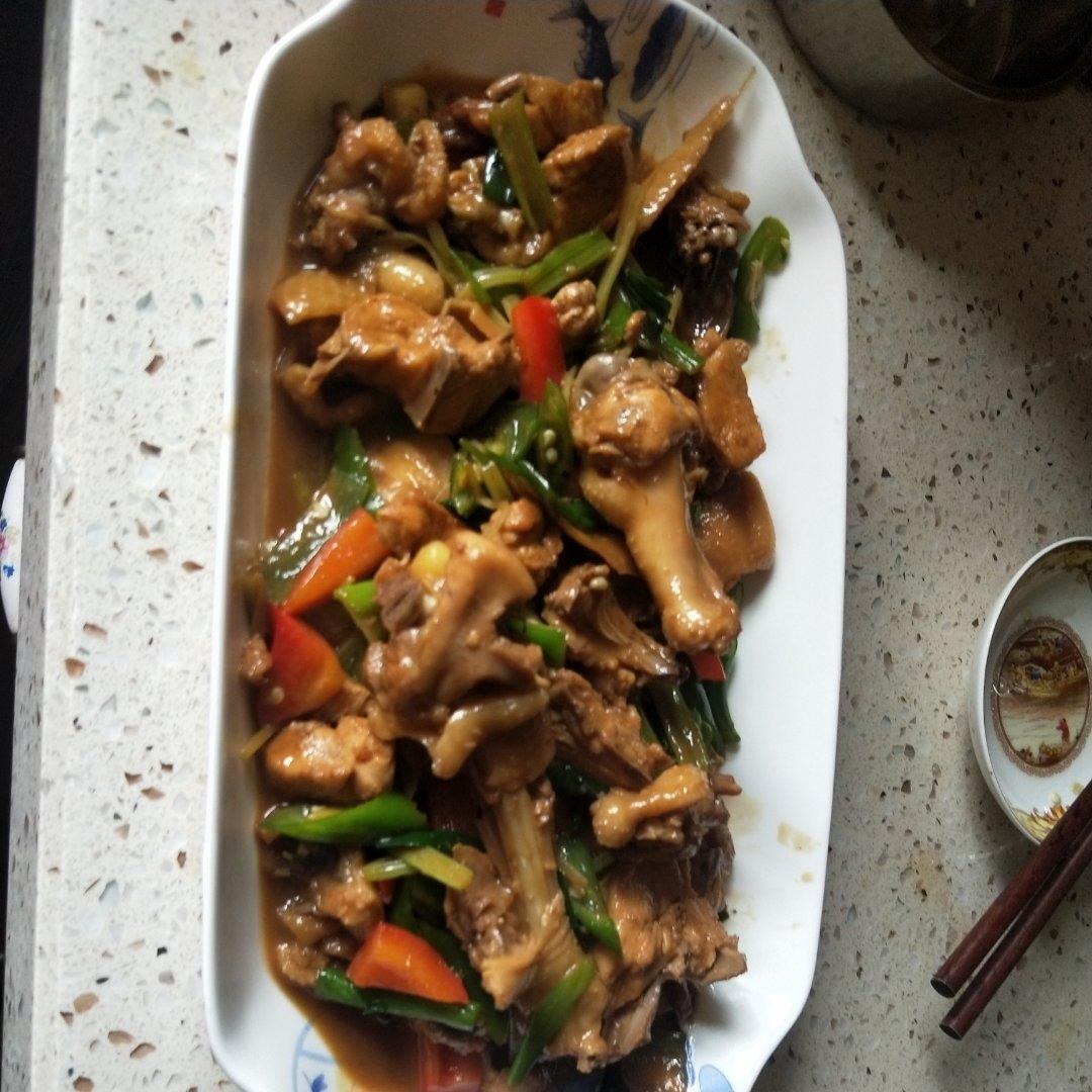 红烧鸡块 大盘鸡 青椒炒鸡做法