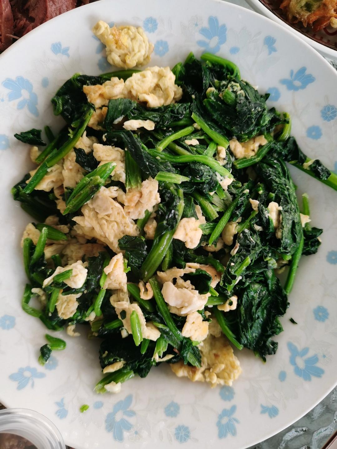 鸡蛋菠菜
