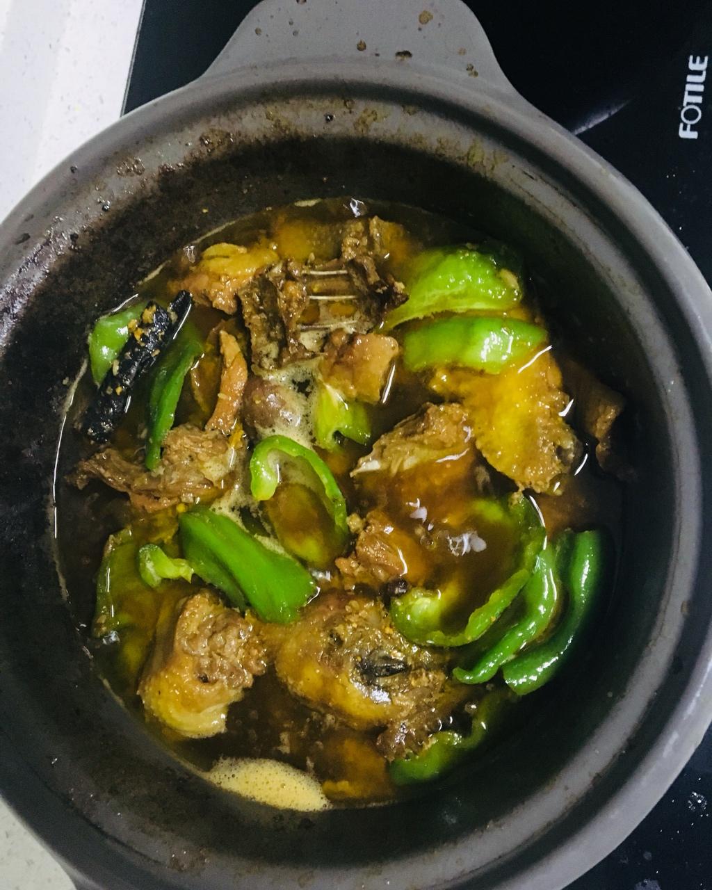 农屋土鸡煲