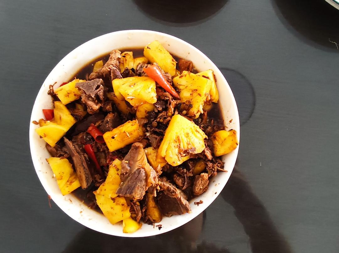 菠萝炒排骨