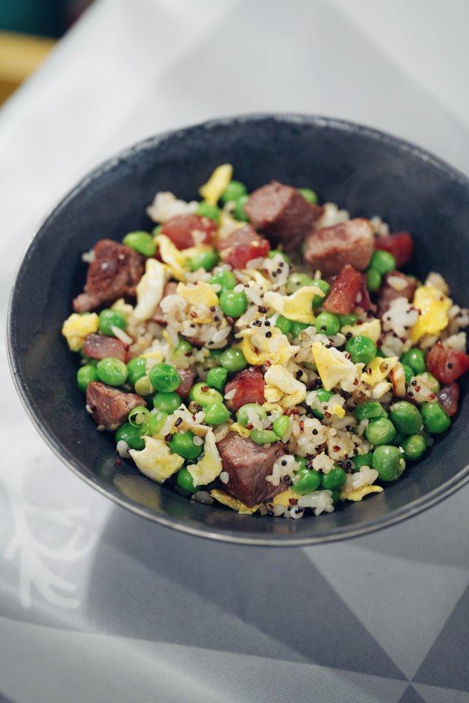 爆好吃的无敌腊肠炒饭