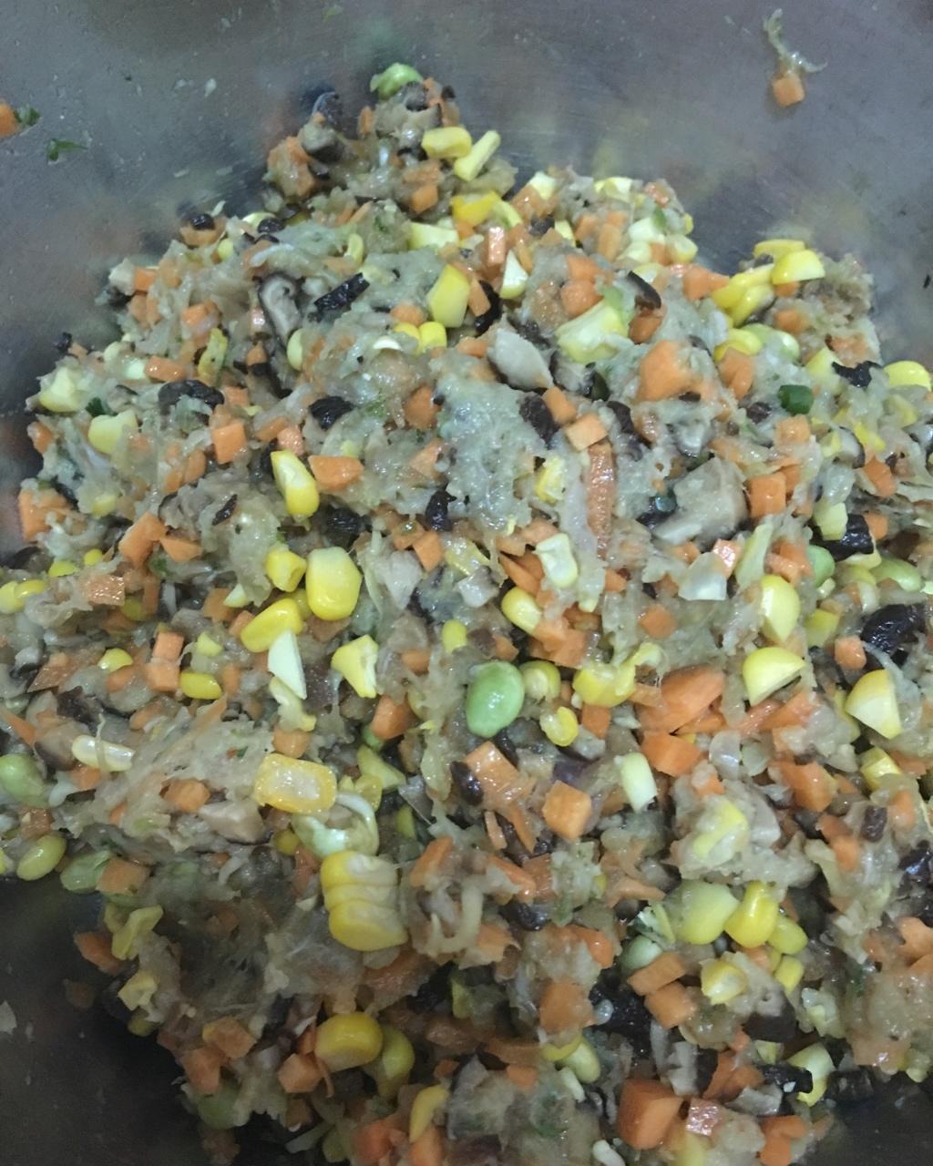 红萝卜玉米香菇青豆饺子馅