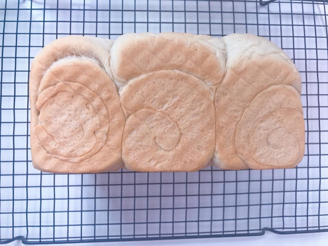 奶茶吐司