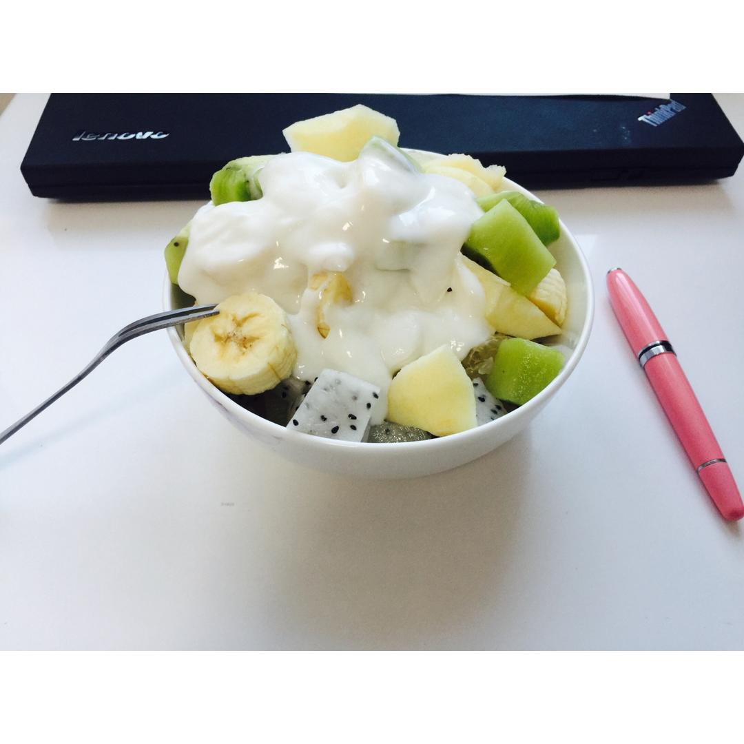 酸奶水果沙拉