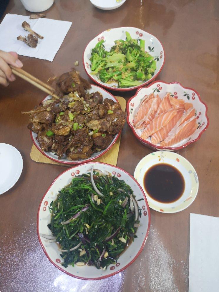 不辜负美食不辜负爱