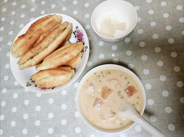 酥软小油条（早餐）