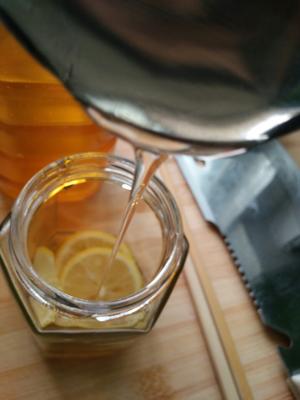 柠檬蜂蜜的做法 步骤7