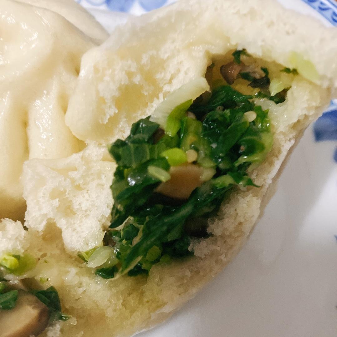 冬笋香菇菜包