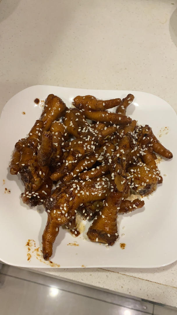 简单有汁香喷喷红烧鸡脚