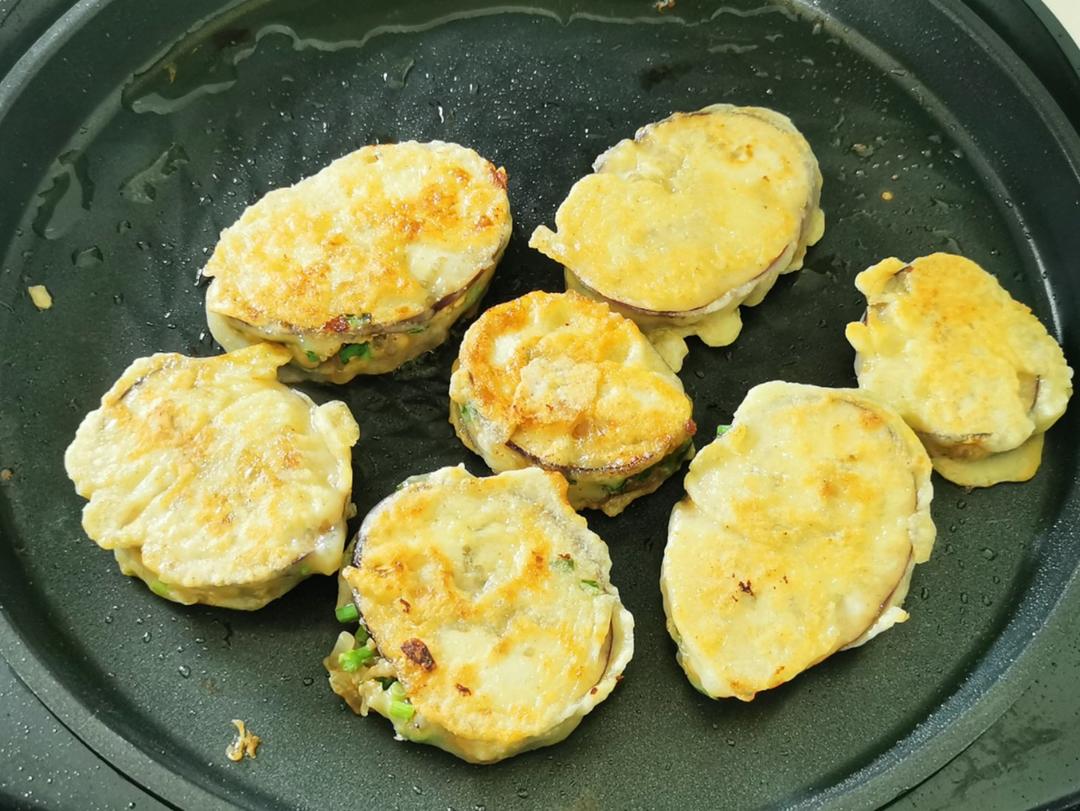 詹小姐爱烘焙做的家常主食 炸茄盒 肉馅儿茄子