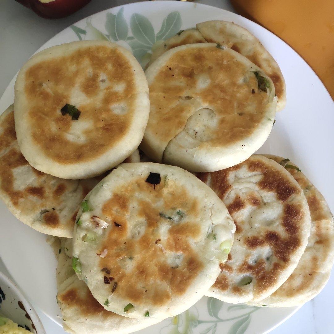 发面椒香葱花饼（超级宣软）