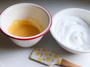 咸蛋黄芋泥古早蛋糕（流心奶黄风味）的做法 步骤9