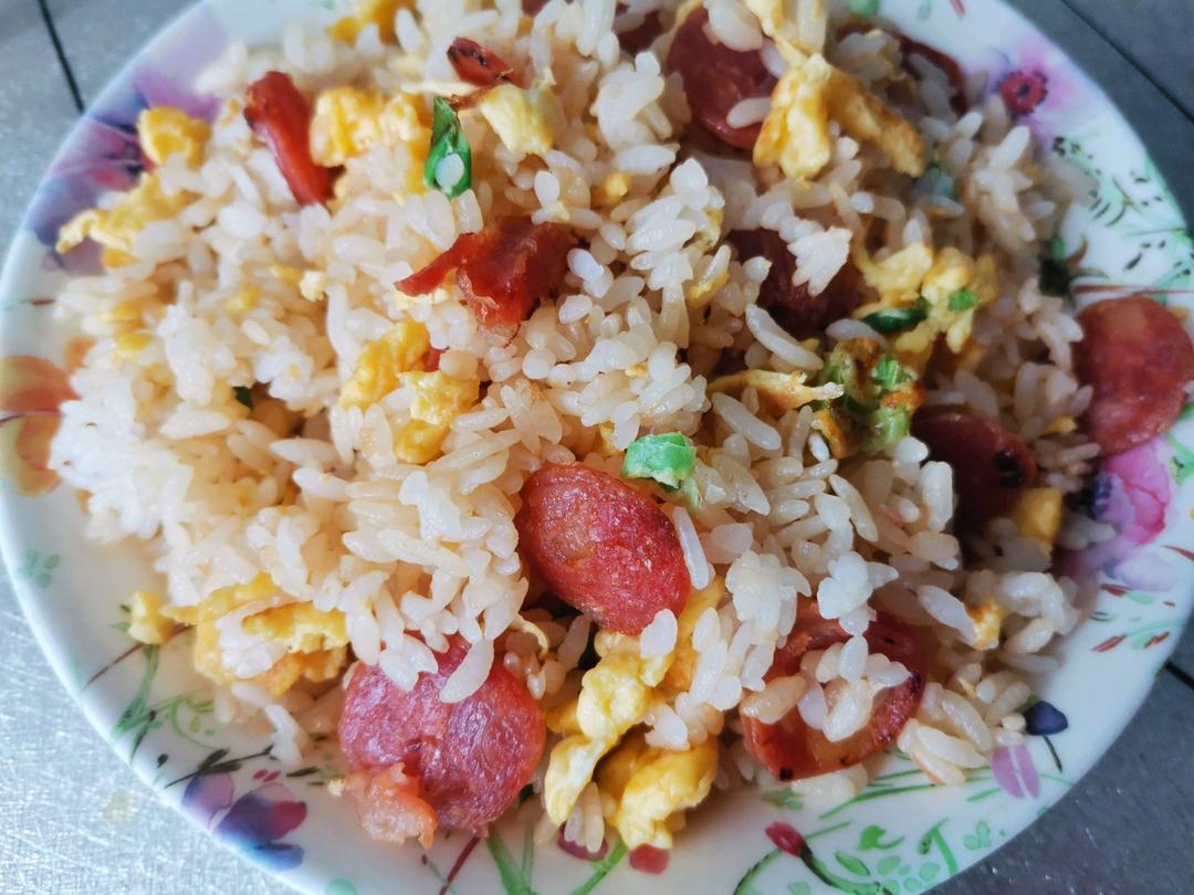 蛋炒饭（腊肠）
