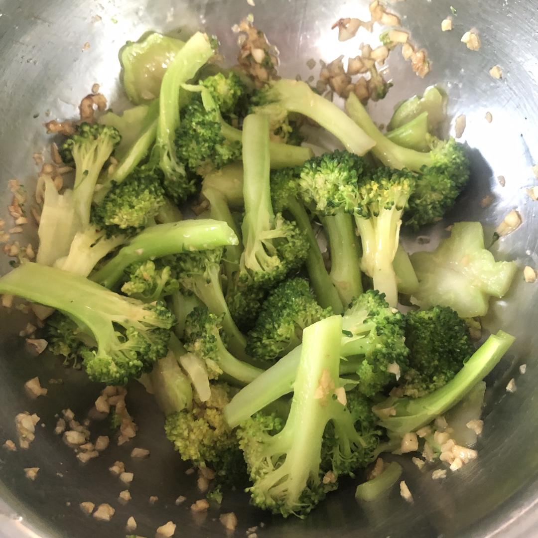 蚝油蒜蓉西兰花