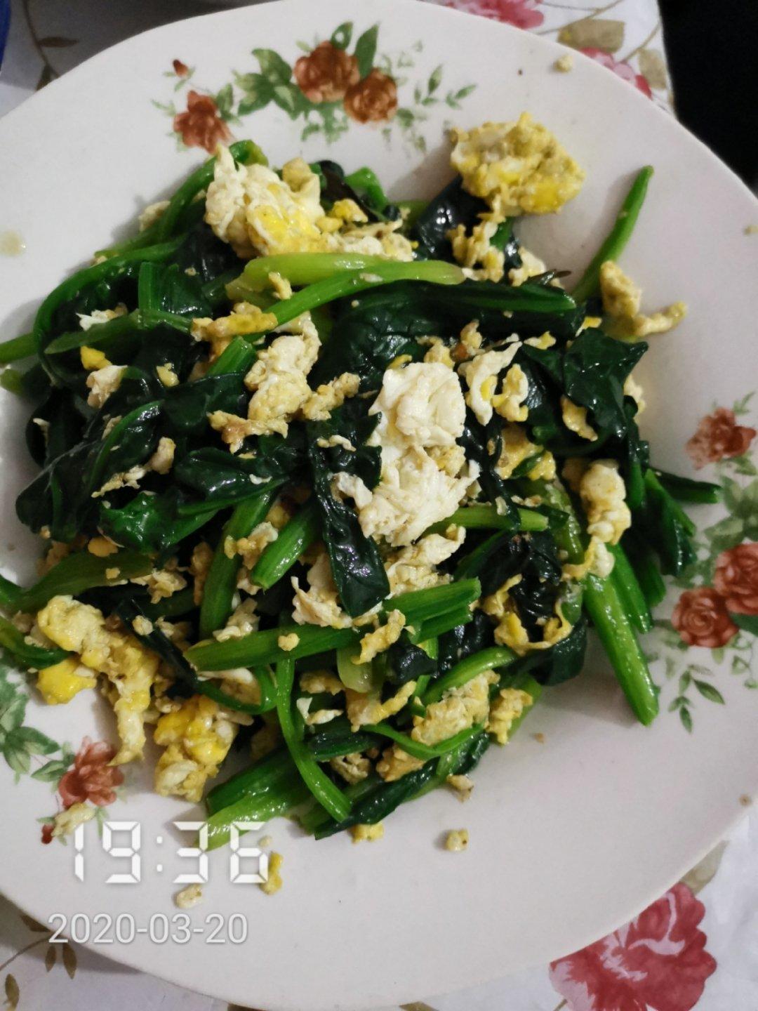 菠菜炒鸡蛋