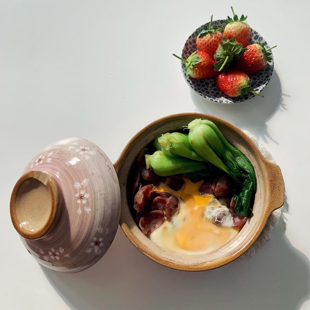 广式腊味煲仔饭