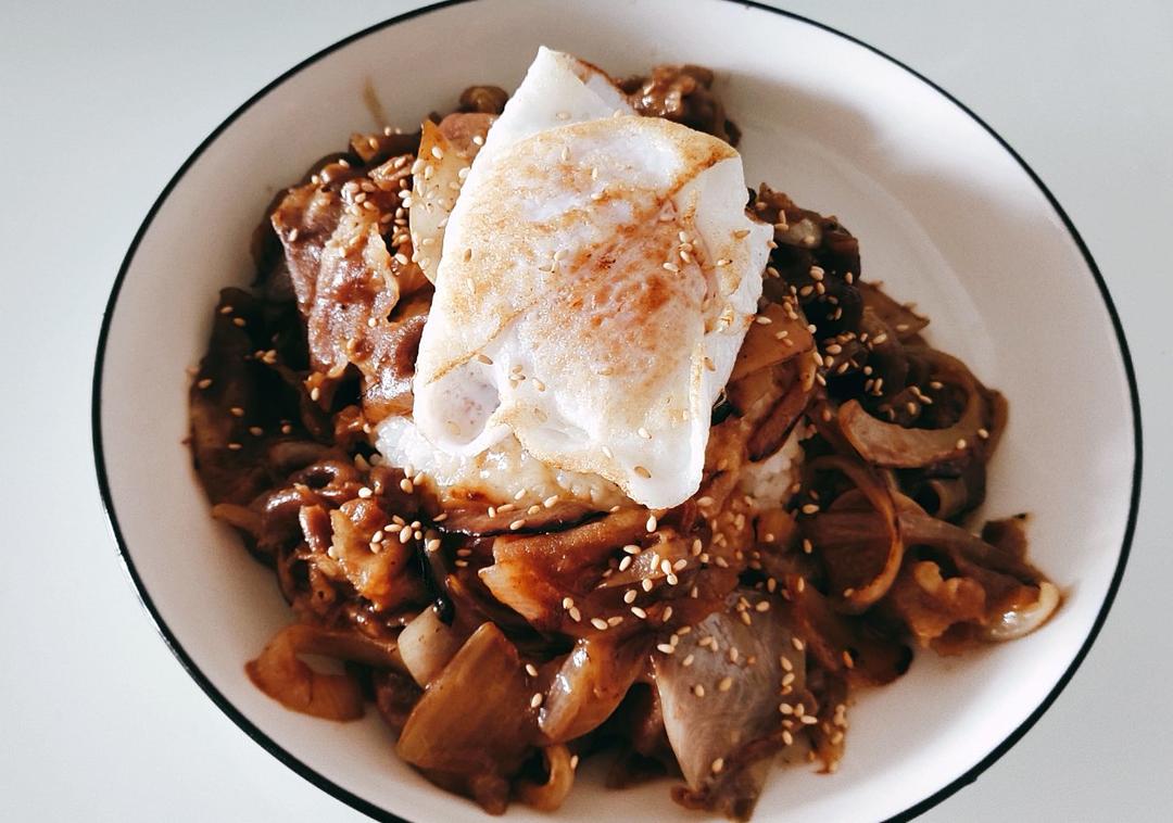 日式肥牛饭