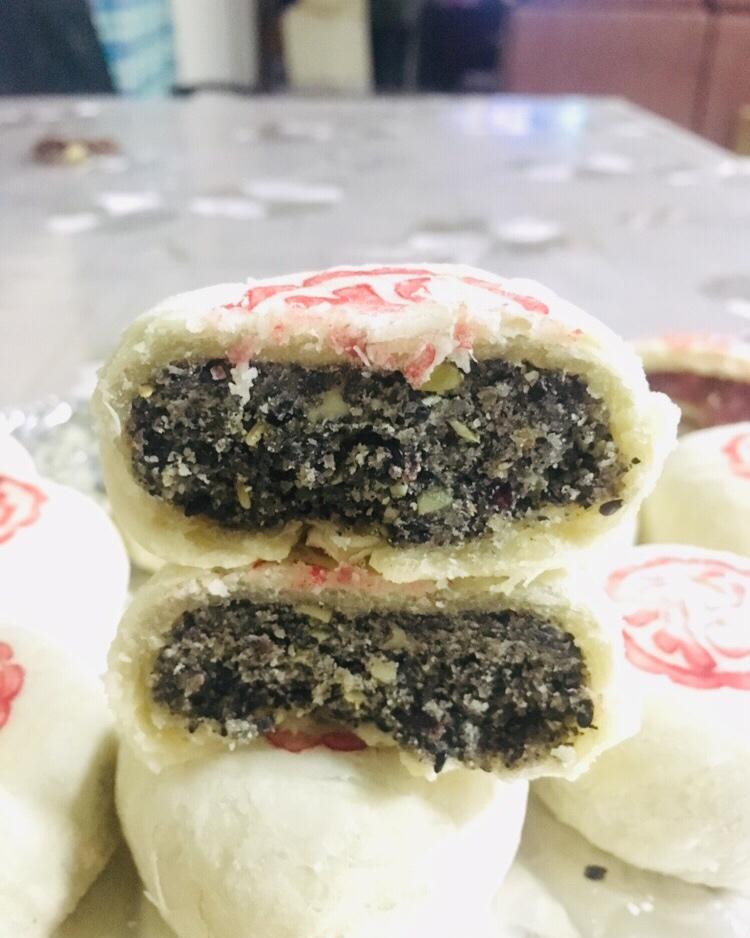 苏式椒盐芝麻月饼