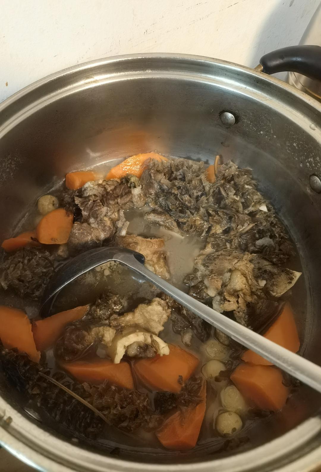夏枯草瘦肉马蹄汤