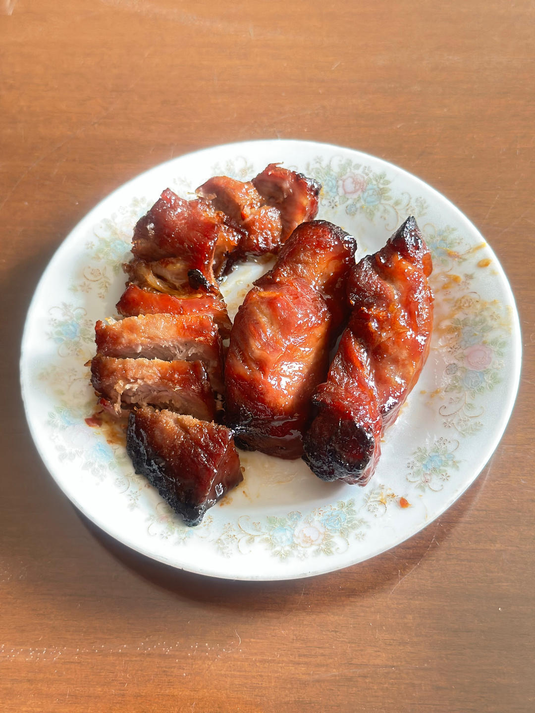 不用叉烧酱没明火没烤箱也能做出媲美酒楼的叉烧