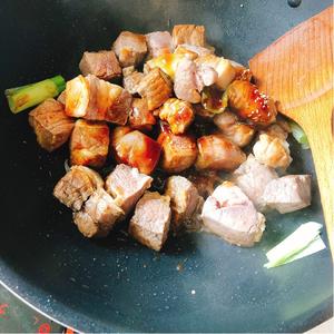 土豆炖牛肉，鲜香入味，好吃到汤都不剩的做法 步骤11