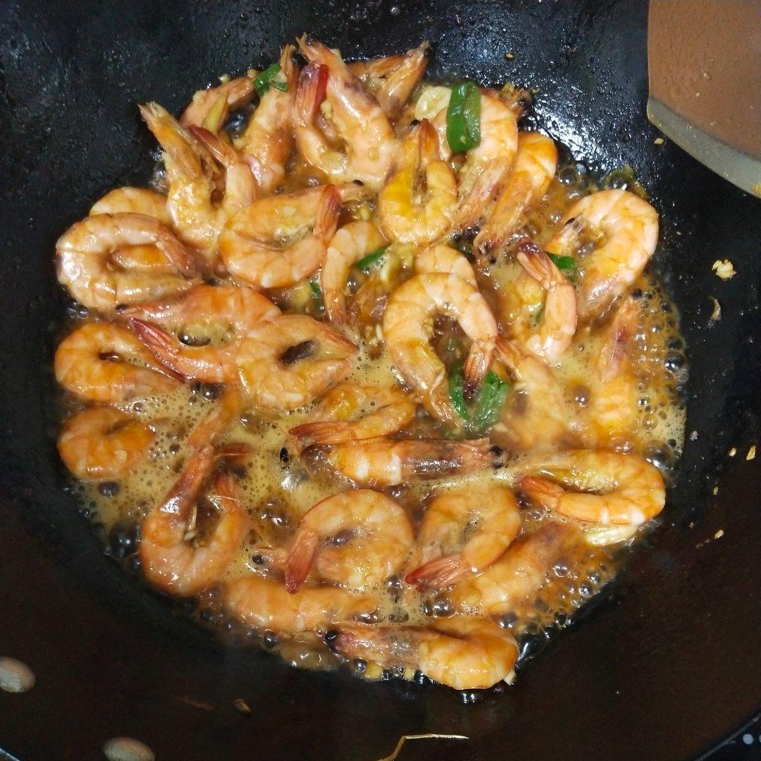 厨师长教你：“油焖大虾”的家常做法