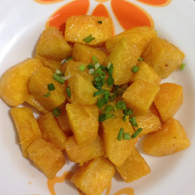 老人家1做的微波炉蒸南瓜