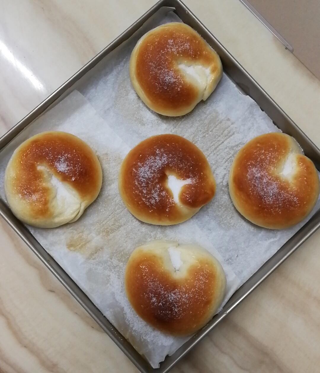 甜甜圈面包
