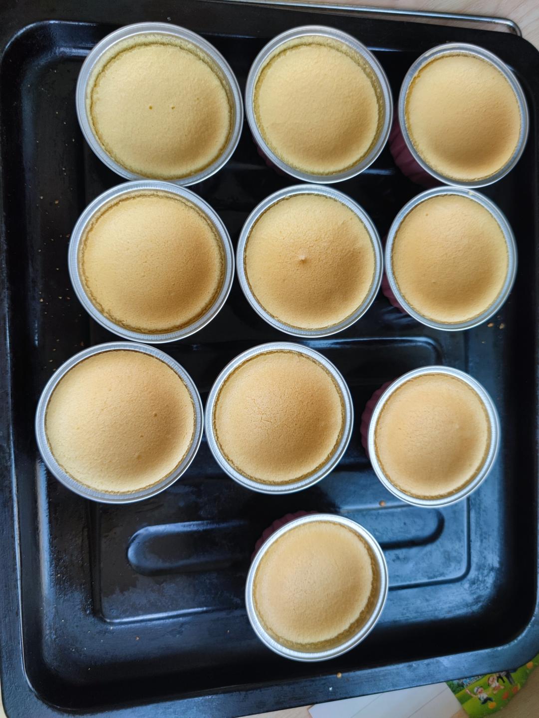 戚风小纸杯蛋糕