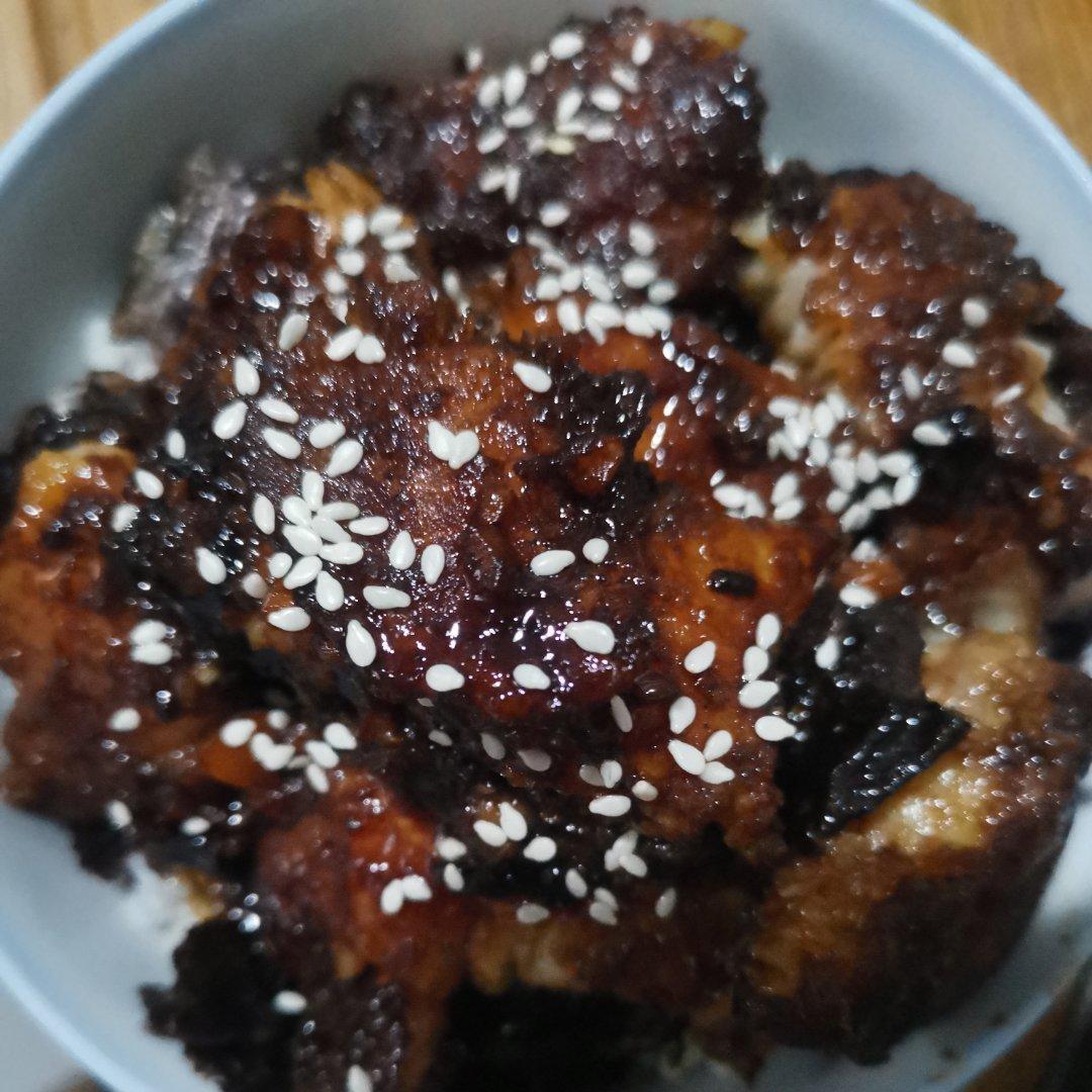 蜜汁巴沙鱼盖饭