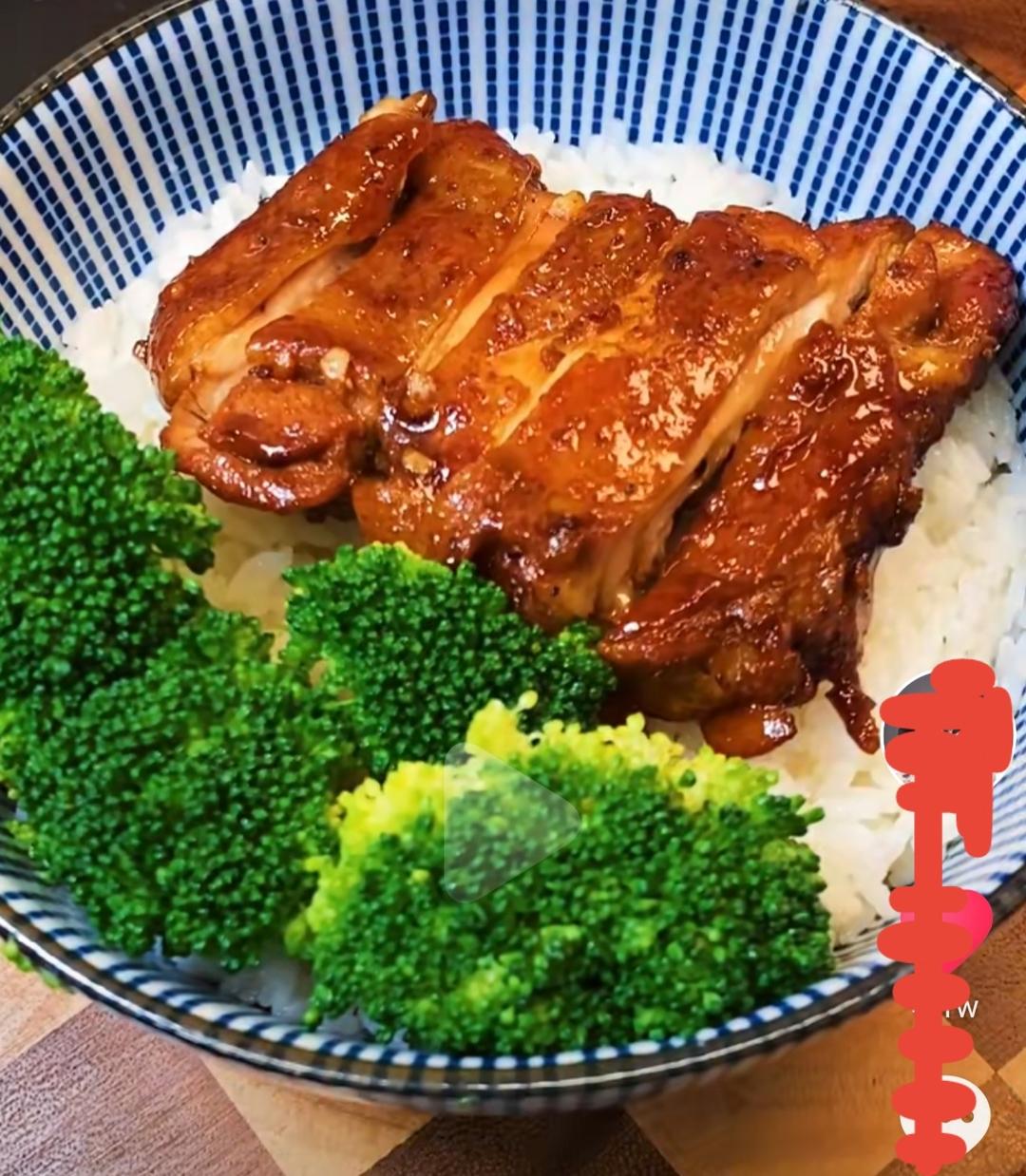 黑胡椒鸡排饭