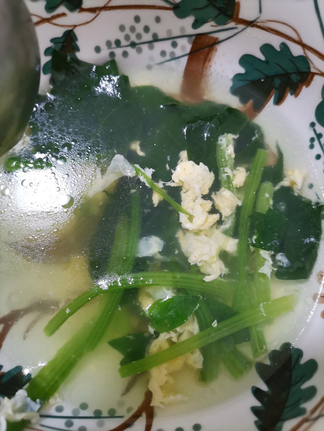 菠菜鸡蛋汤