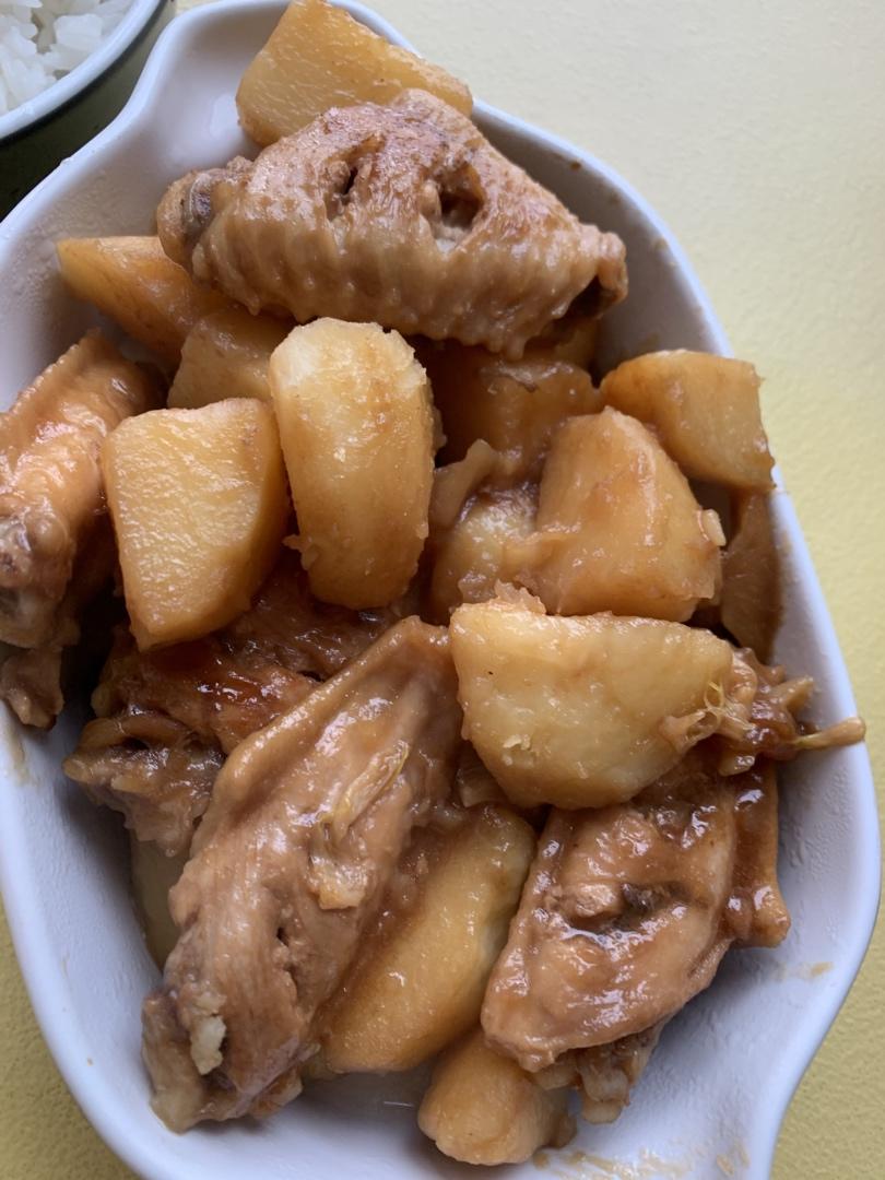土豆炖鸡翅（快手零失败）