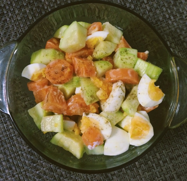 西葫芦番茄鸡蛋沙拉