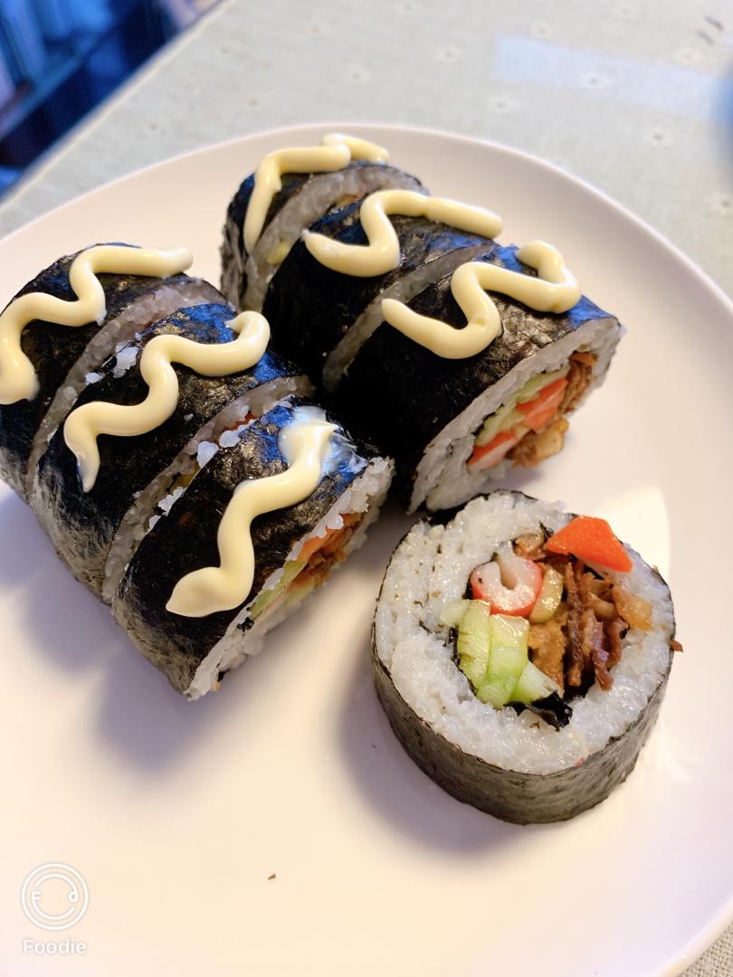 高颜值的紫菜包饭