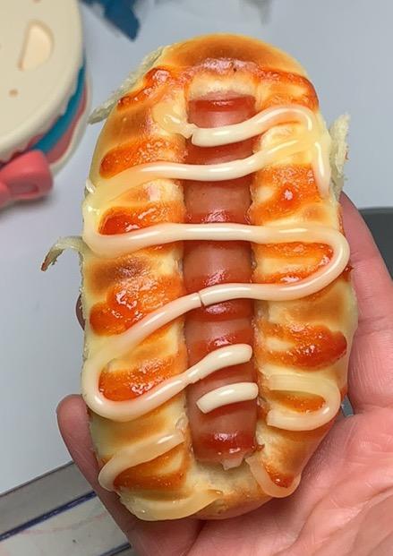 一个面团撑起一家店的台式面包—香肠面包