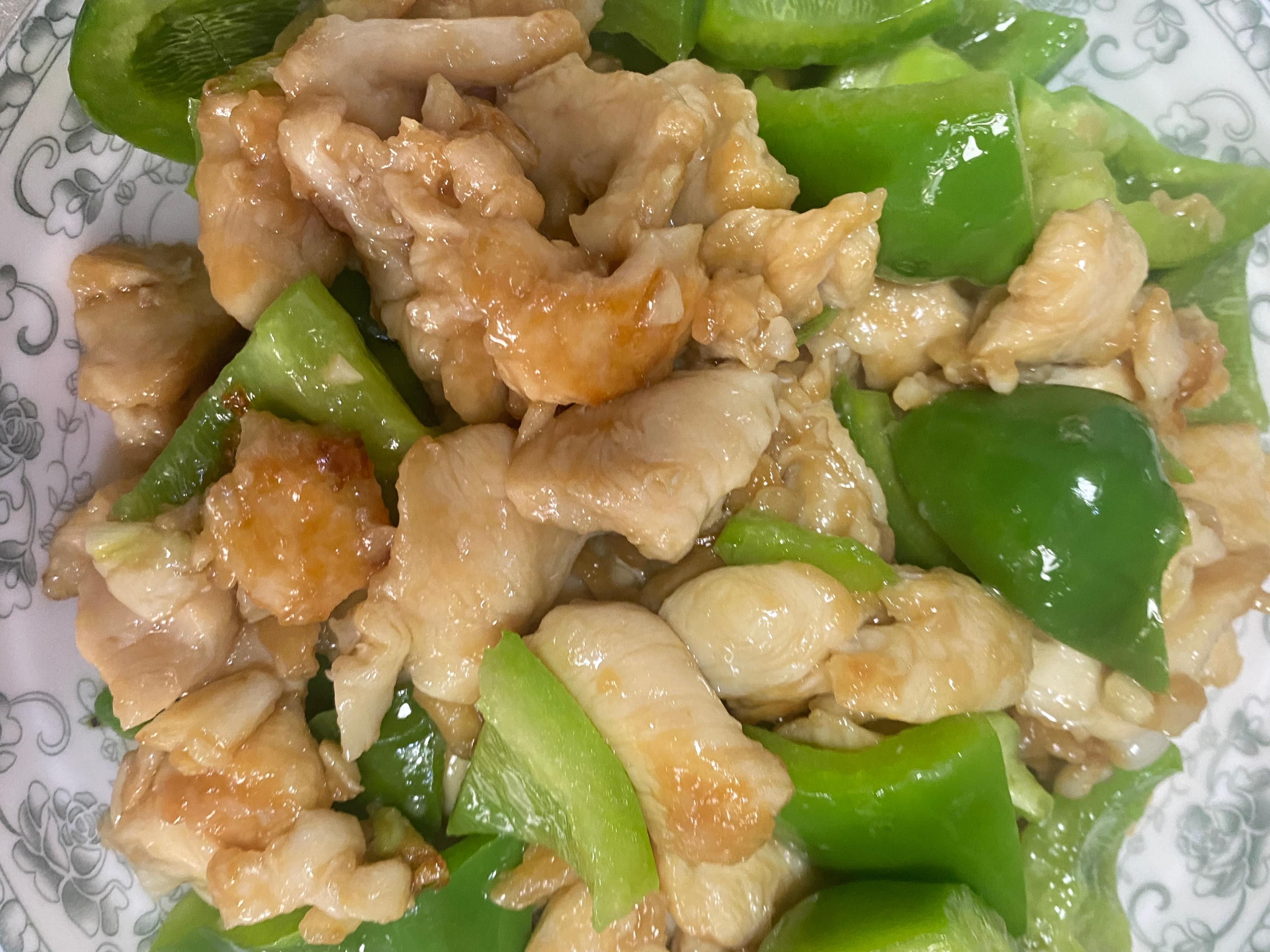减脂美食——青椒炒鸡胸的做法
