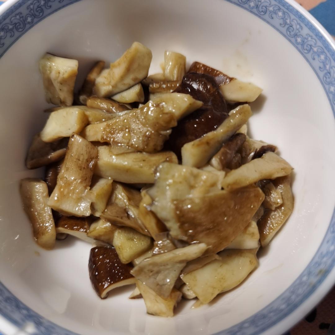 【猪肚菌】菌菇