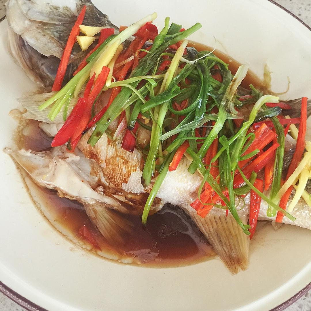 清蒸鲈鱼