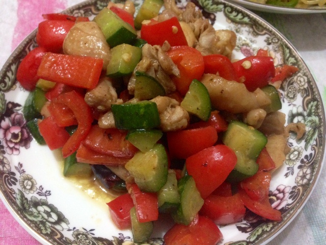 黄瓜鸡丁