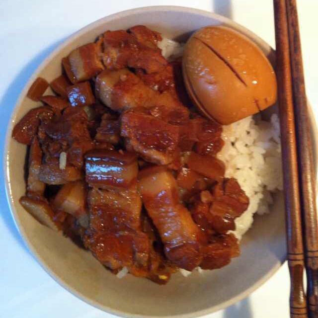 台式卤肉饭