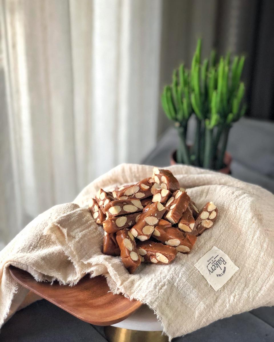 海盐杏仁太妃糖