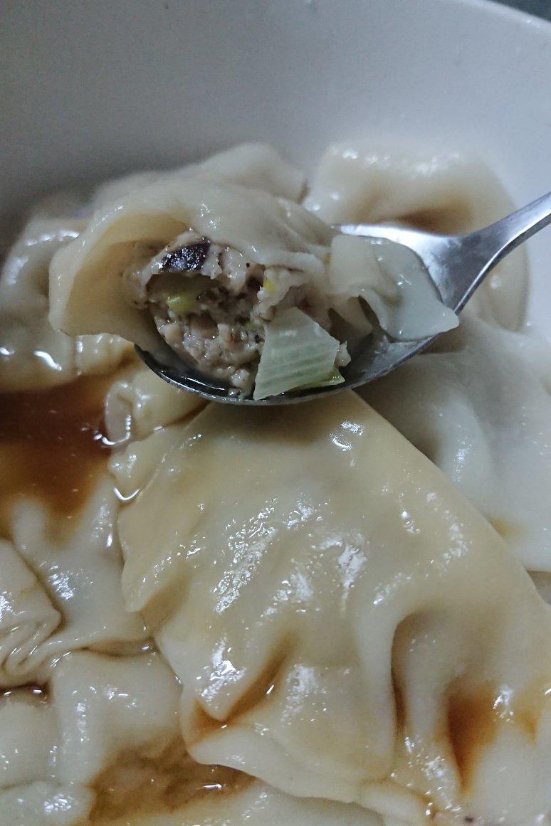 lotuschow做的香菇肉馅饺子