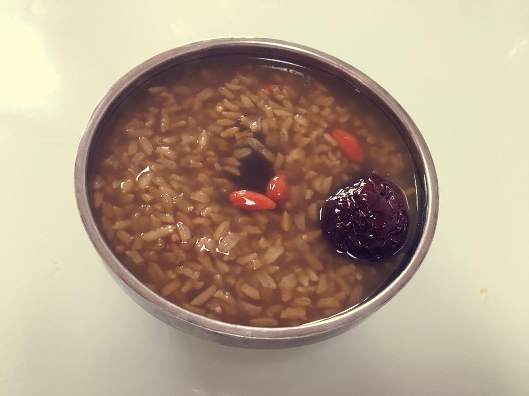 桂圆红枣糯米粥