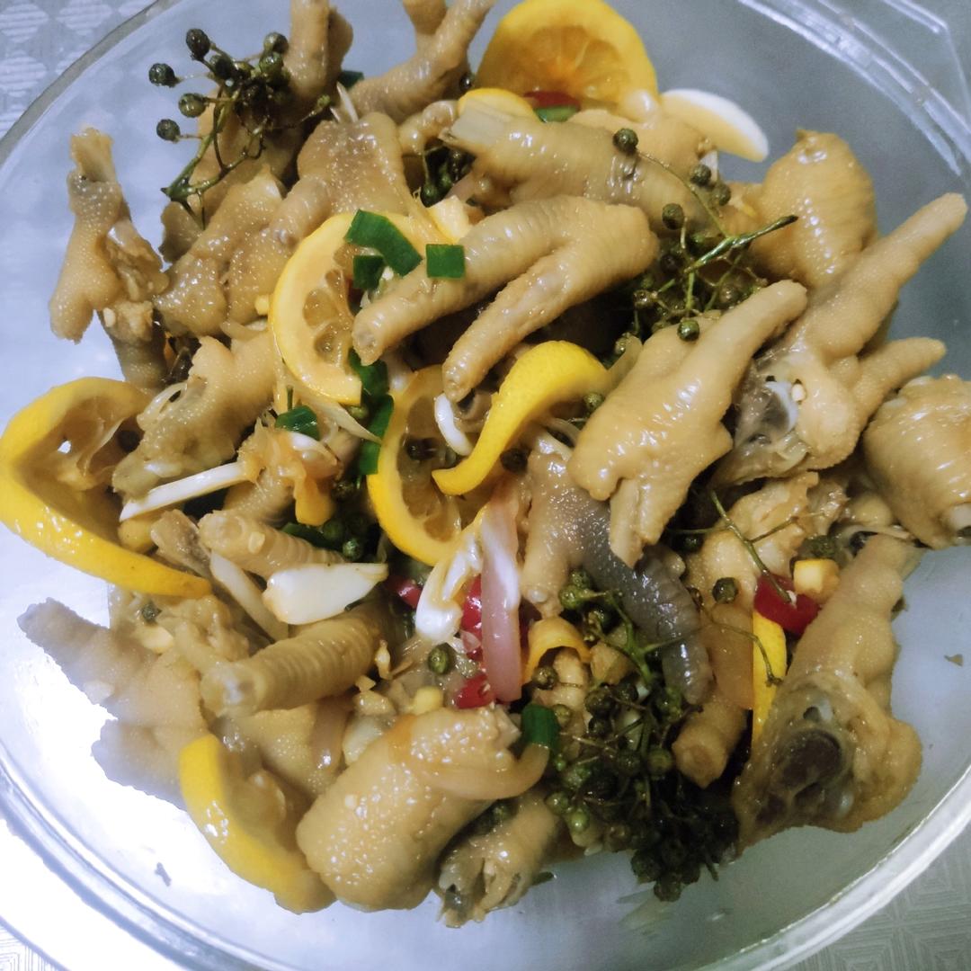 好吃到舔手指的花椒柠檬鸡爪😋