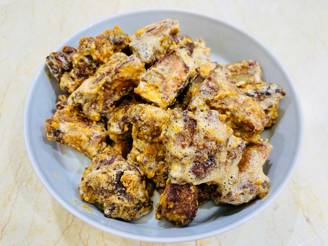 咸蛋黄排骨