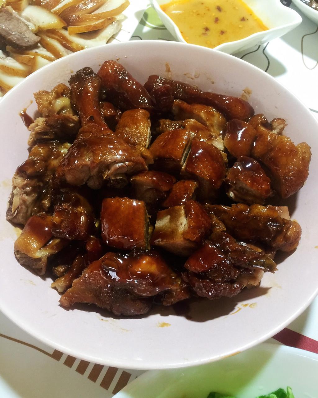肉香扑鼻酸甜可口的五味鸭