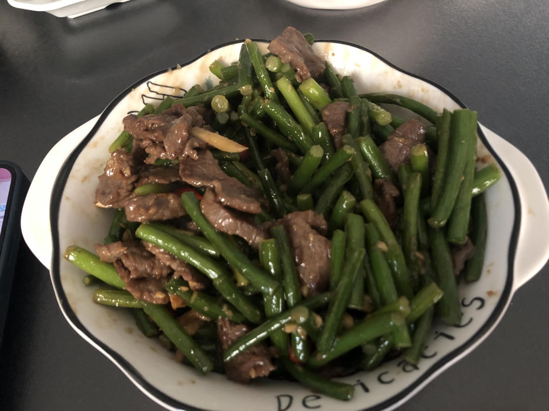 嫩炒牛肉蒜苔