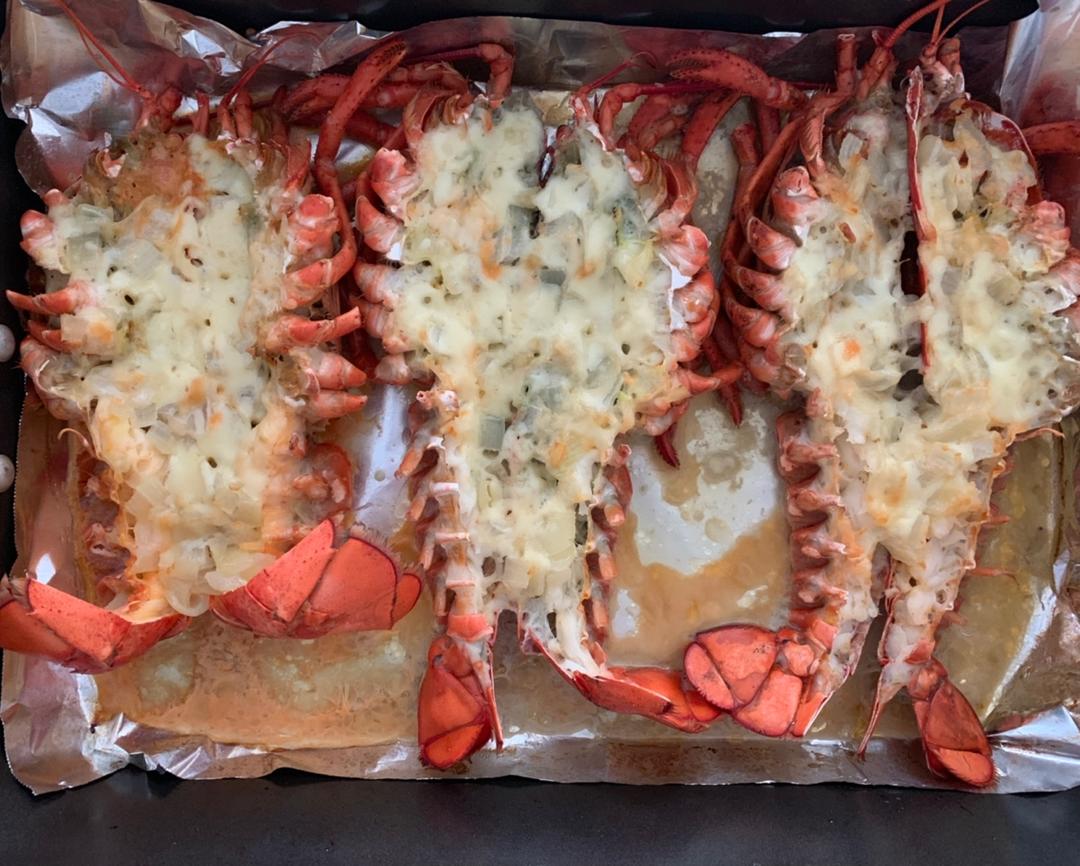 怡s【芝士焗龙虾】